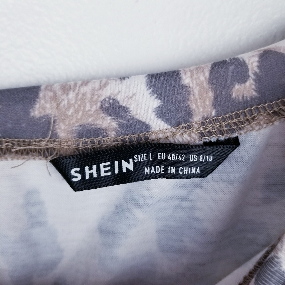 Shein Leopard Print Jumpsuit Romper, Size Large - image 3